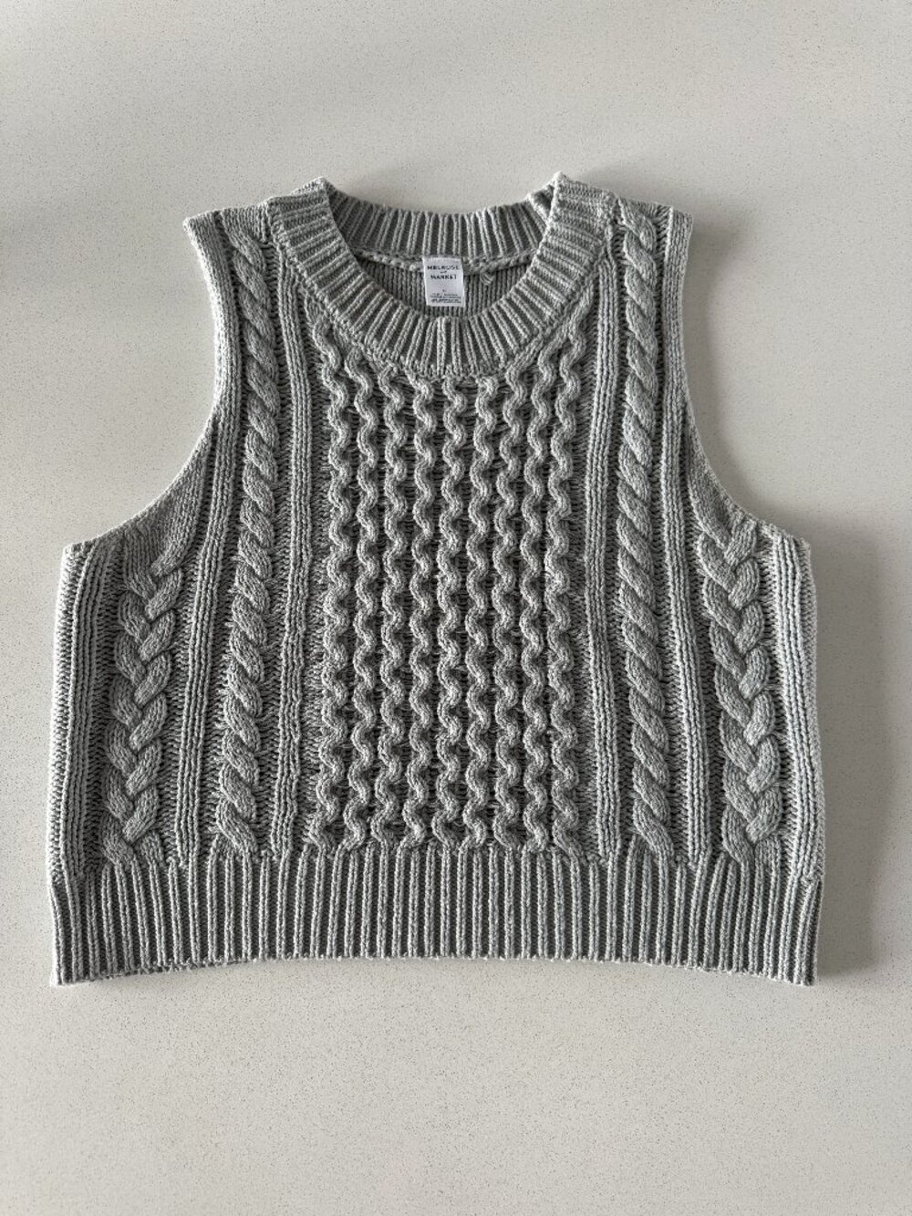 Melrose and Market Gray/Green Cropped Cable Knit Sweater Vest in M